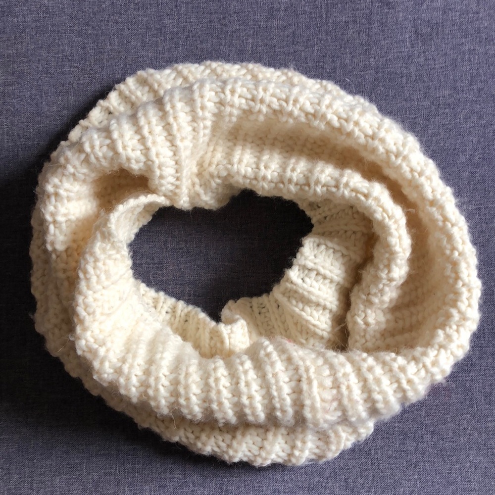 Gap Cream Infinity Scarf